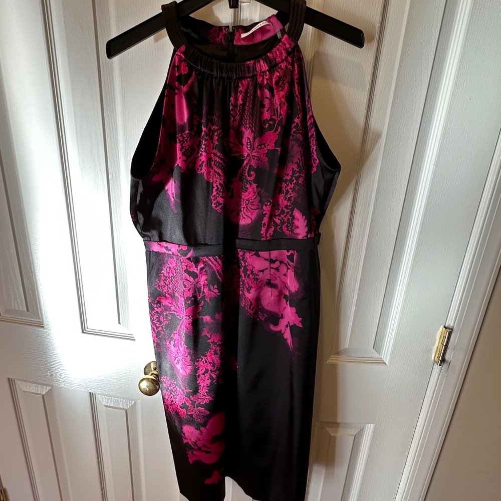 Tahari Size 12 Sleeveless Black and Pink Dress